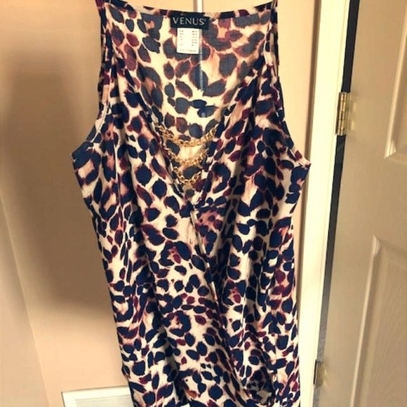 VENUS Tops - Leopard Strap Top